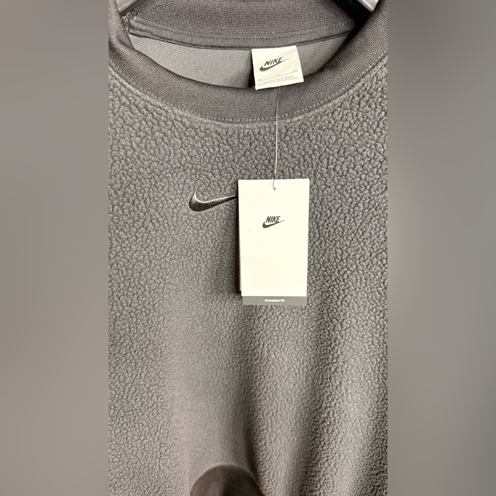 GORGEOUS NIKE CROPPED SWEATSHIRT !!! - Picture 2 of 7